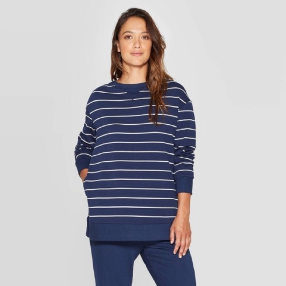 NWT stars above Beautifully Soft Fleece Sweatshirt